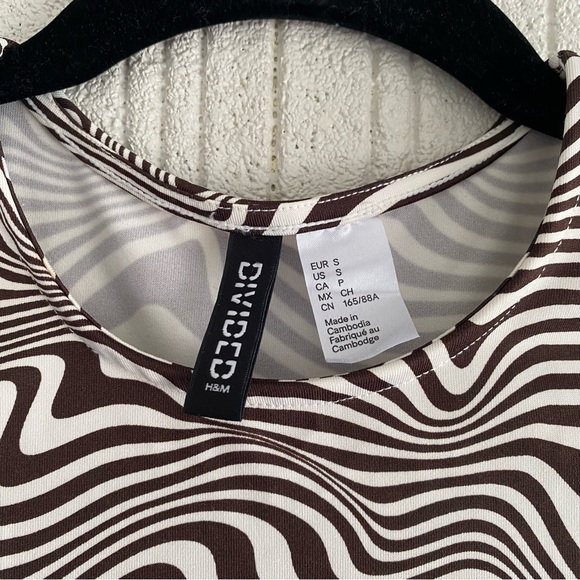 H&M Cut-out Mini Dress - Picture 2 of 3